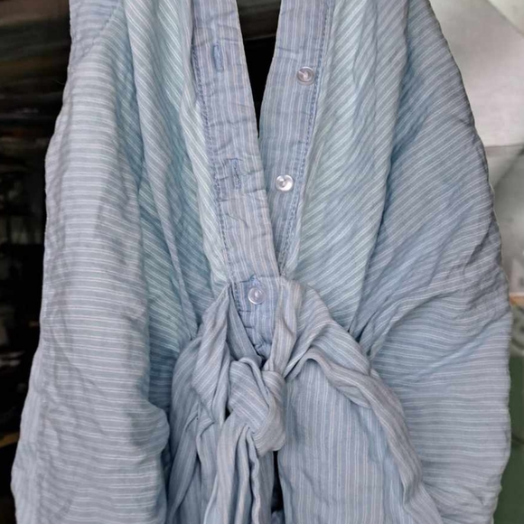 Womans Summer Top (Camisole?) - Picture 5 of 7